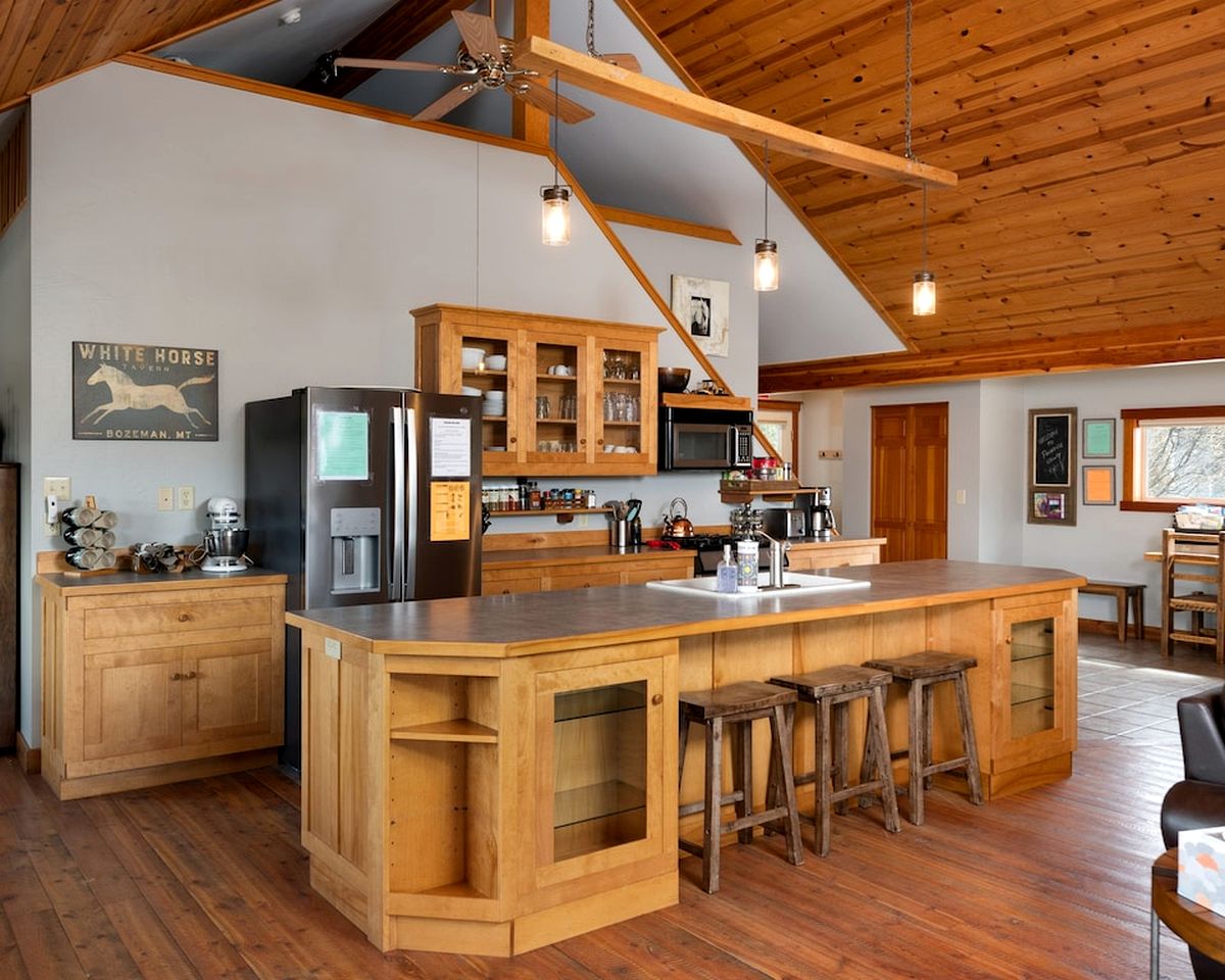 Wonderful River Cottage with Great Hiking Trails in Montana