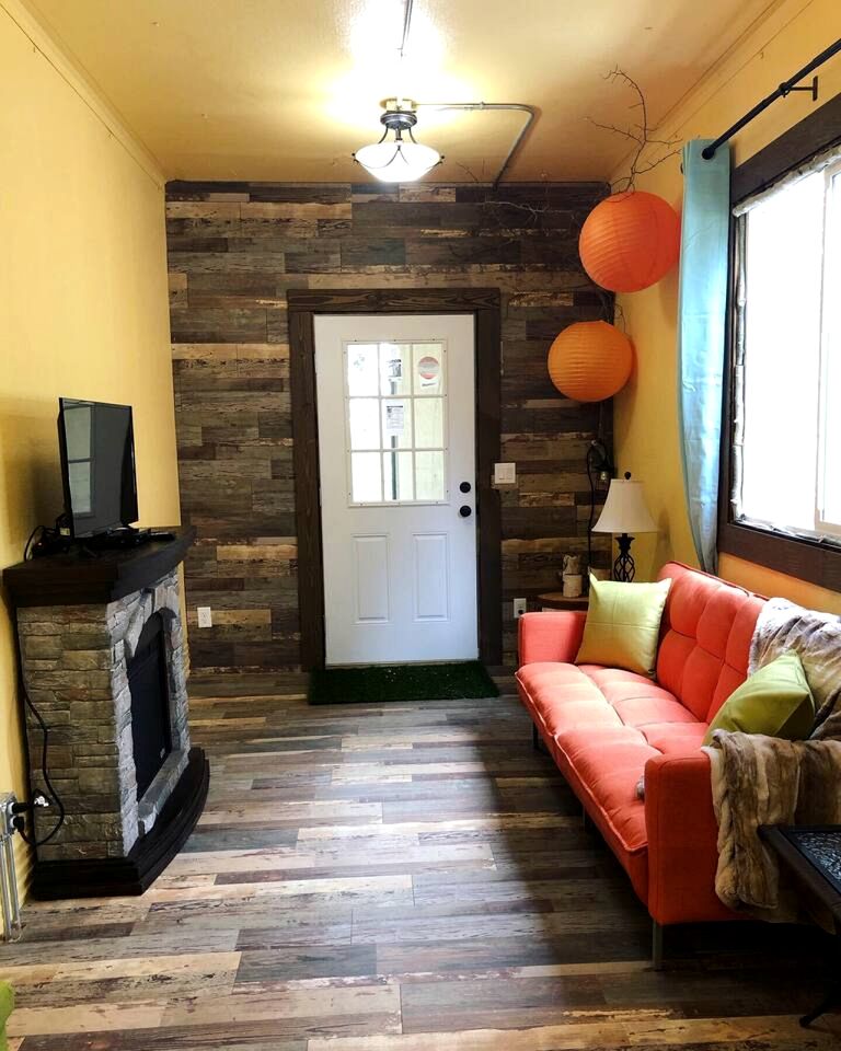 Stylish Tiny House Vacation Rental in Swan Valley, ID near Jackson Hole