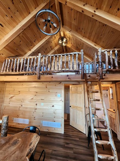 Cabins (United States of America, Franklin, Ohio)