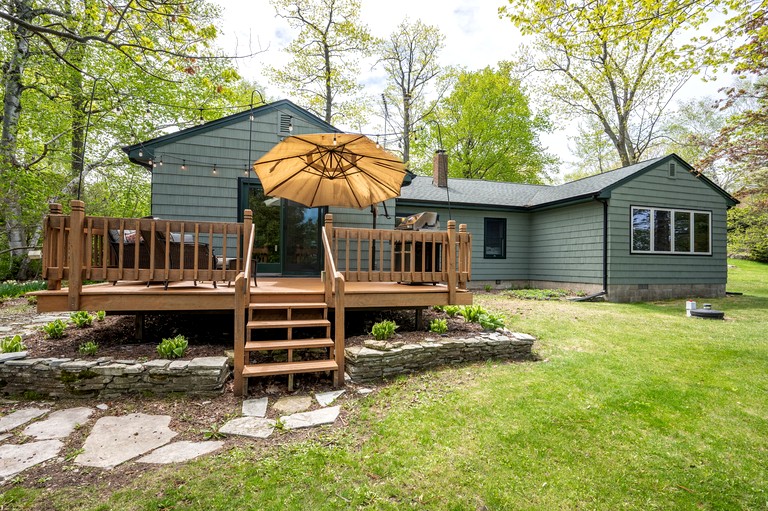 Cozy Lakefront Retreat | Fire Pit, Pet-Friendly & Scenic Views near Sturgeon Bay, WI