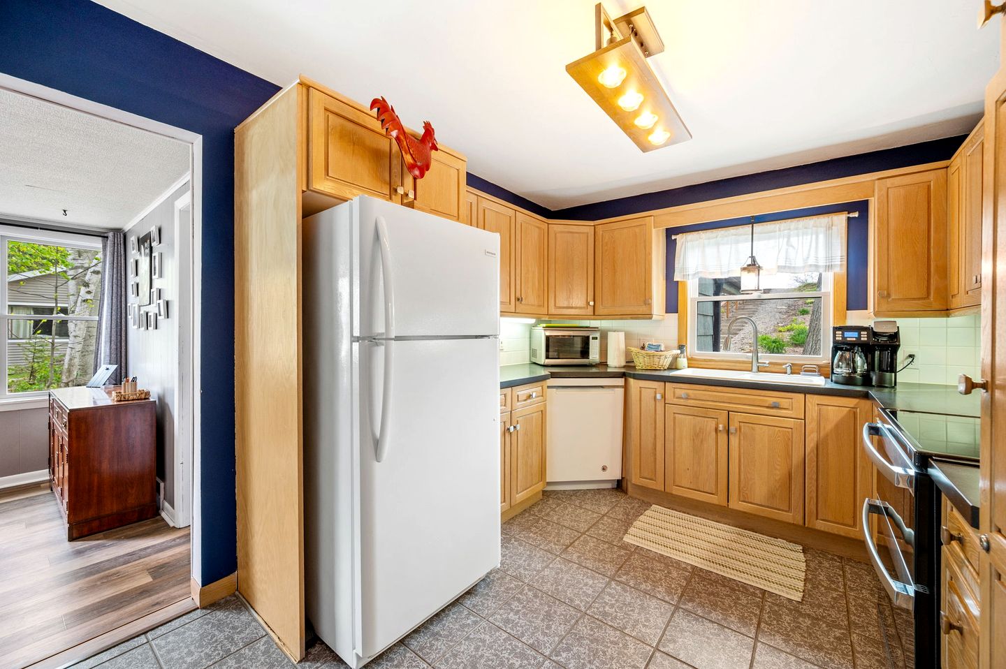 Cozy Lakefront Retreat | Fire Pit, Pet-Friendly & Scenic Views near Sturgeon Bay, WI