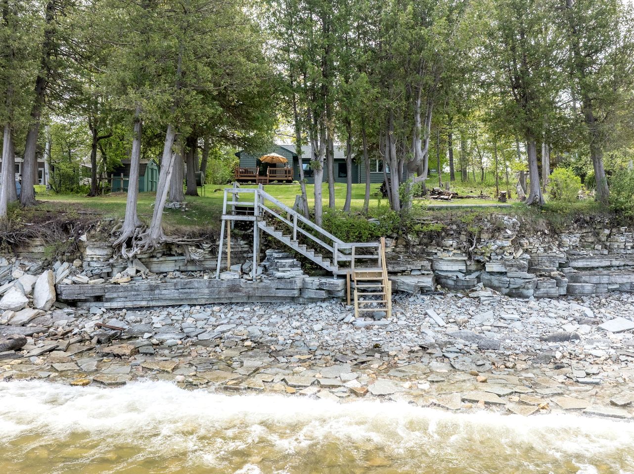 Cozy Lakefront Retreat | Fire Pit, Pet-Friendly & Scenic Views near Sturgeon Bay, WI