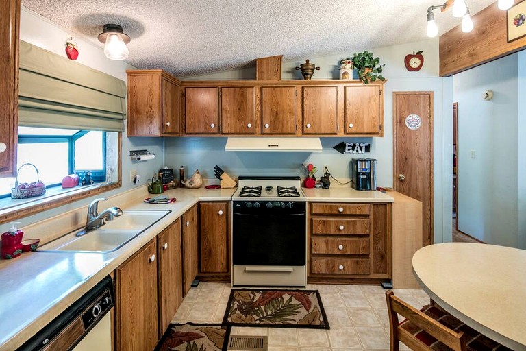 Cabins (United States of America, Wawona, California)