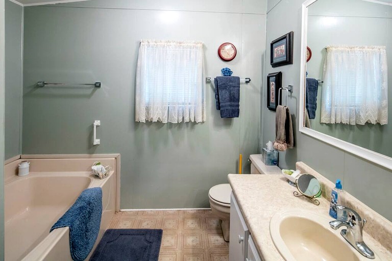 Cabins (United States of America, Wawona, California)