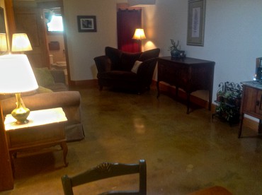 Custom-Made Two-Bedroom Camping Cabin in Oakhurst, California - Photo 3
