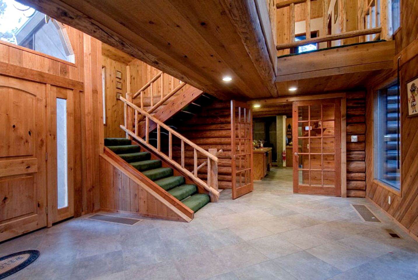 Incredible Log Cabin Getaway with Hot Tub in Yosemite, California