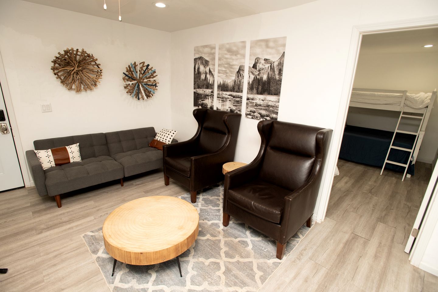 Cozy Nature-Filled Home with Garden & Night Sky Views Near Yosemite Tioga Pass, Groveland CA