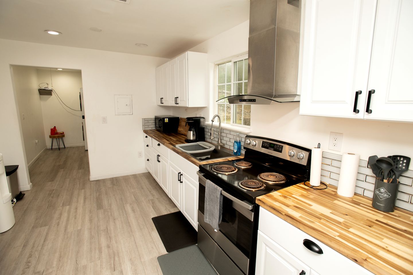 Cozy Nature-Filled Home with Garden & Night Sky Views Near Yosemite Tioga Pass, Groveland CA