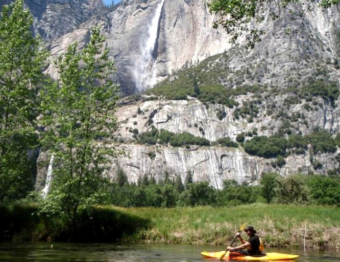 Cabins (Yosemite Park, California, United States)