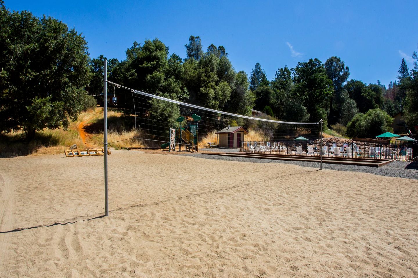 Four-Person Conestoga Wagons for Glamping Getaway near Yosemite National Park, California