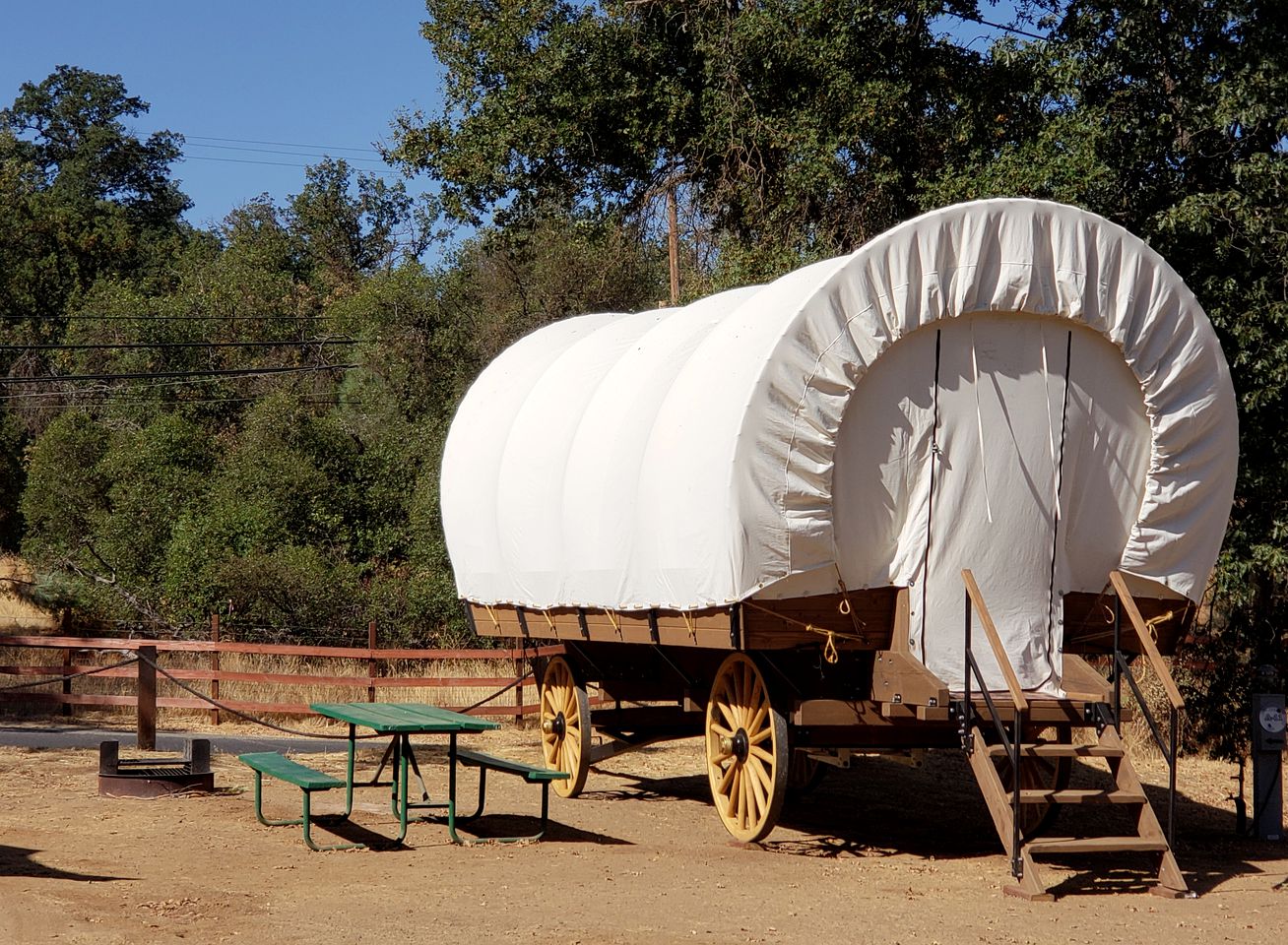Four-Person Conestoga Wagons for Glamping Getaway near Yosemite National Park, California