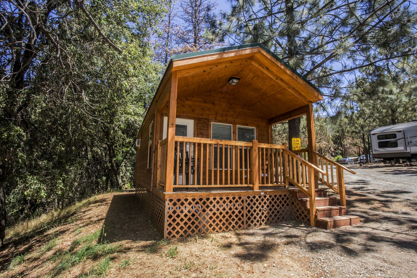 Cozy Cabins with Fantastic Shared Facilities near Yosemite National Park