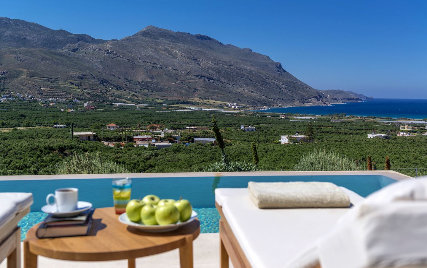 Incredible Getaway Villa with a Heated Pool near Kissamos, Crete