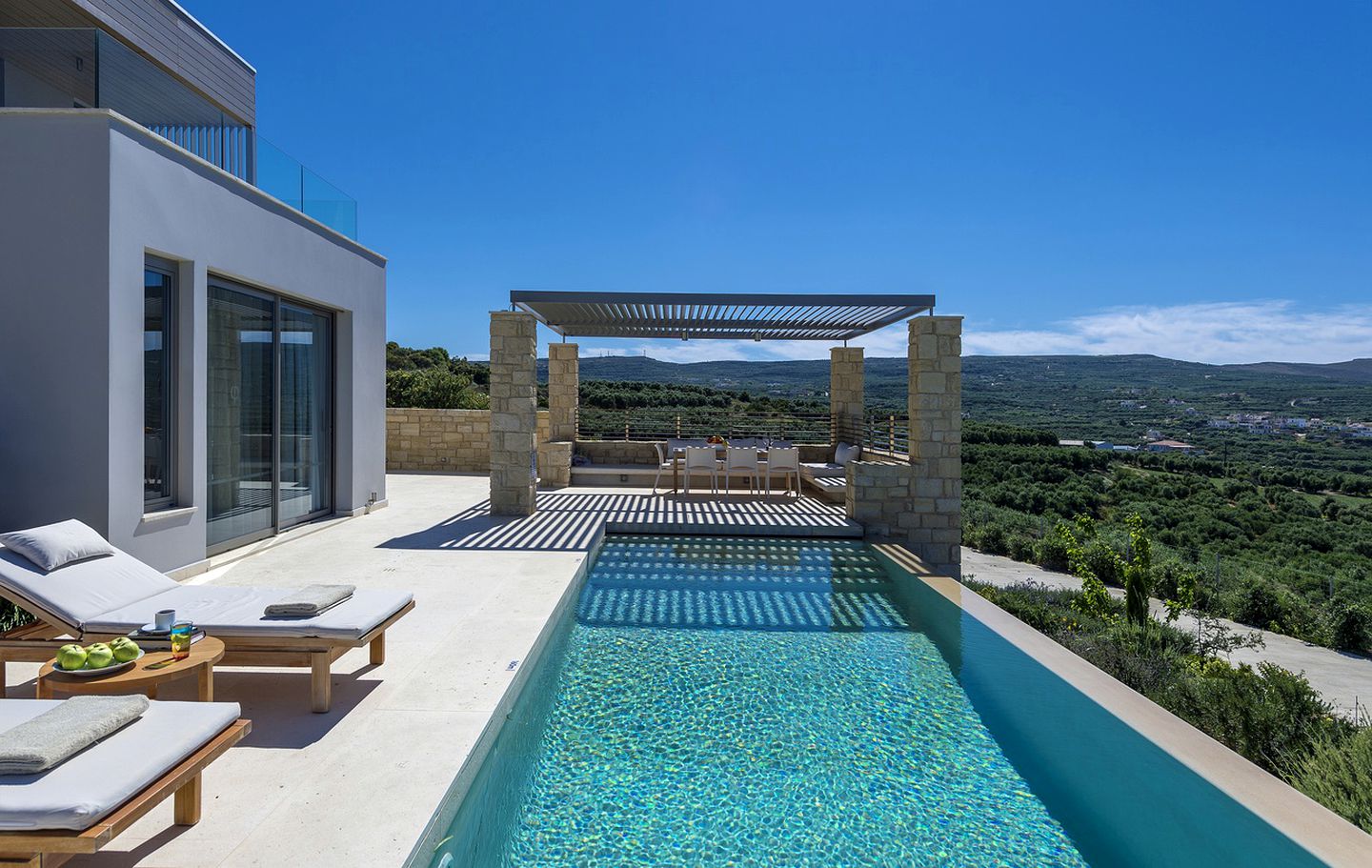 Incredible Getaway Villa with a Heated Pool near Kissamos, Crete