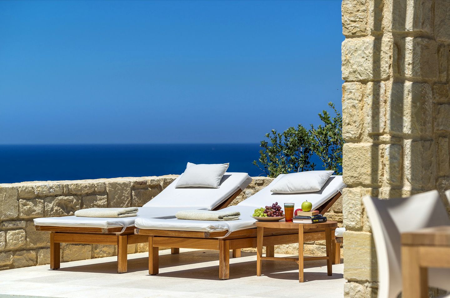 Fabulous Villa for a Luxury Getaway by Kissamos Bay, Crete