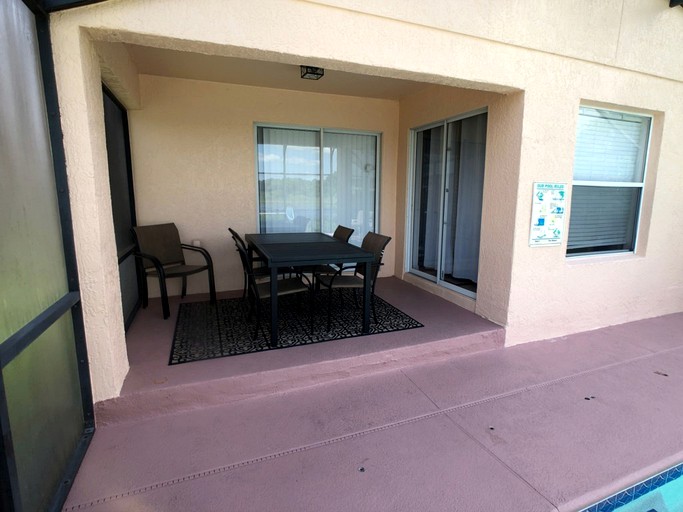 Your Getaway Home Overlooking Lake 4 Bed Home, Vacation Rentals, Haines