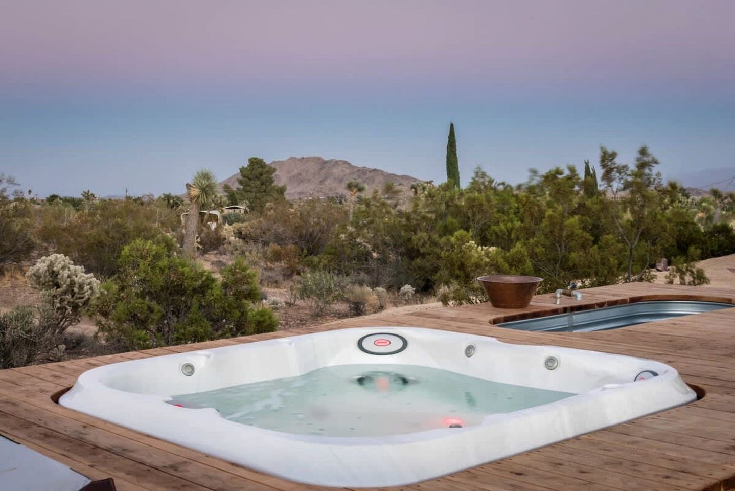 Joshua Tree Glamping Oasis with Outdoor Shower and Private Hot Tub, near Palm Springs, California
