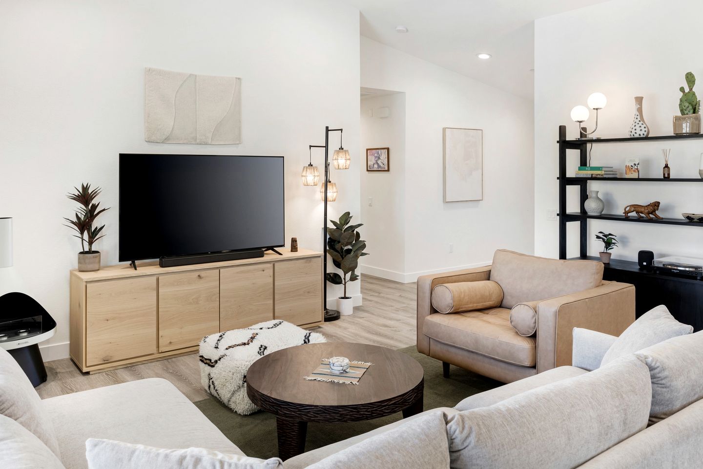 Fantastic Vacation Rental with Fire Pit and Gorgeous Desert Views in Yucca Valley, California