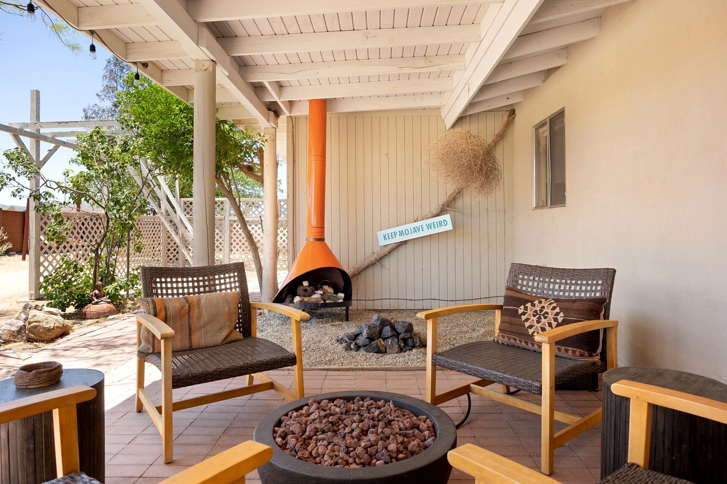 Exquisite Rental Beautifully Design in Yucca Valley, California