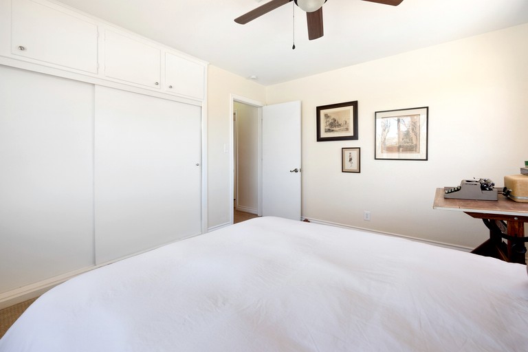 Cabins (United States of America, Yucca Valley, California)