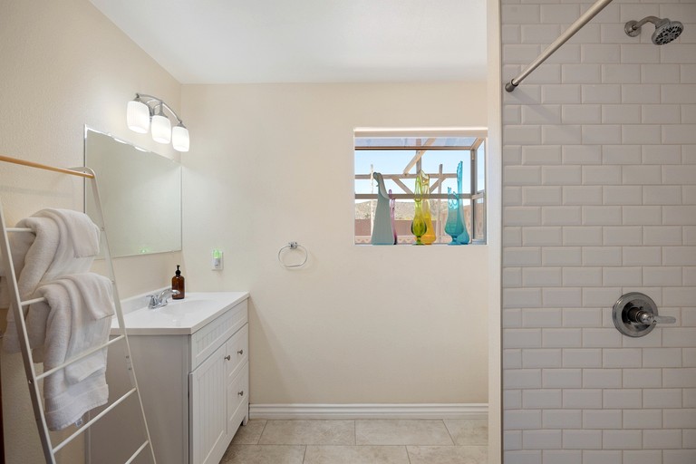 Cabins (United States of America, Yucca Valley, California)