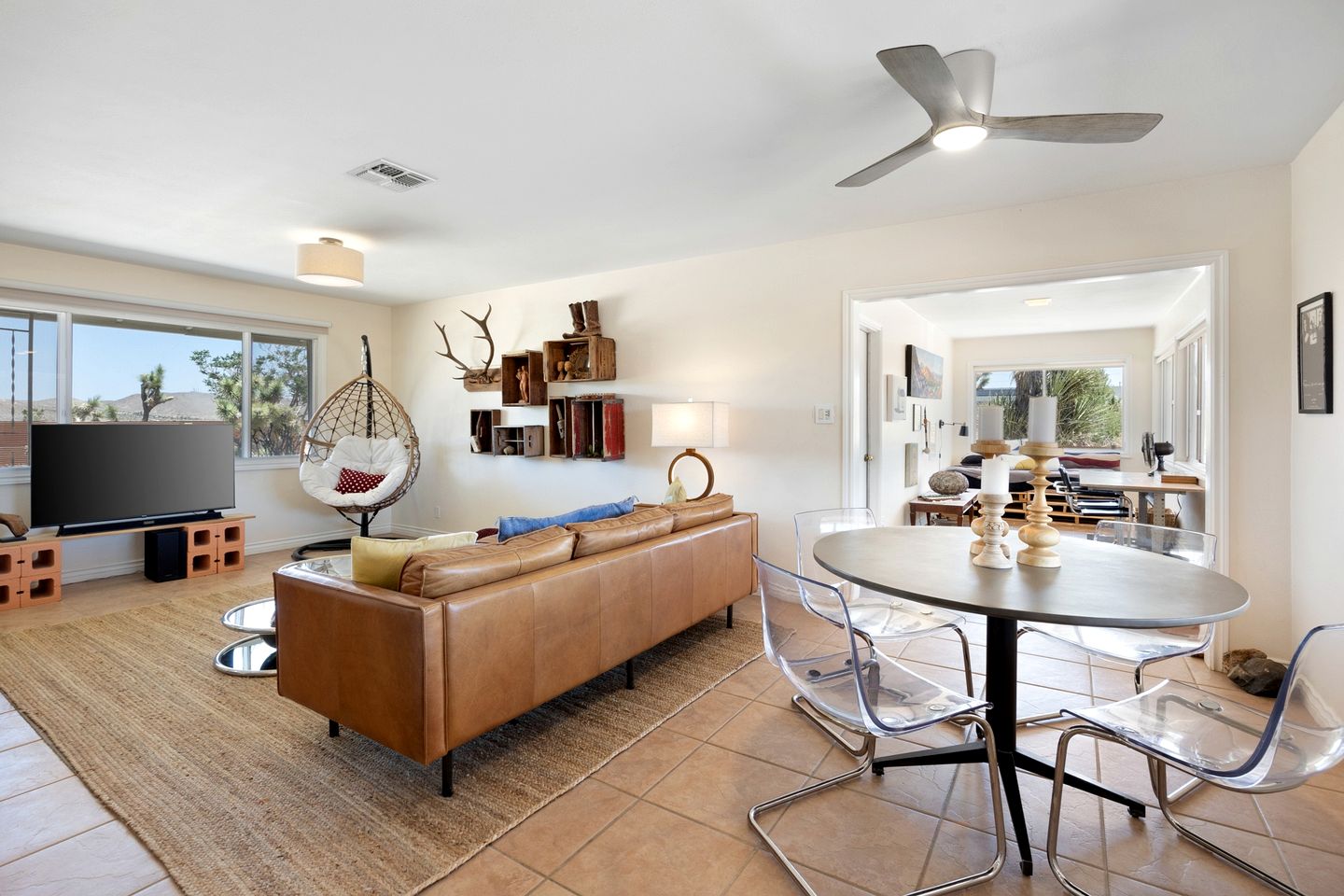 Exquisite Rental Beautifully Design in Yucca Valley, California