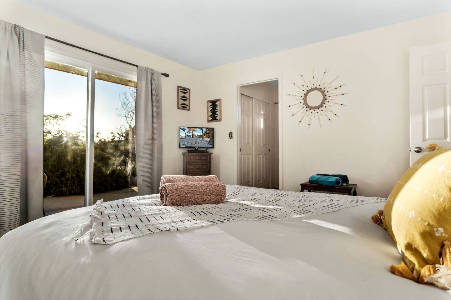 Yucca Valley Wonderland: Embark on a Unique Desert Adventure