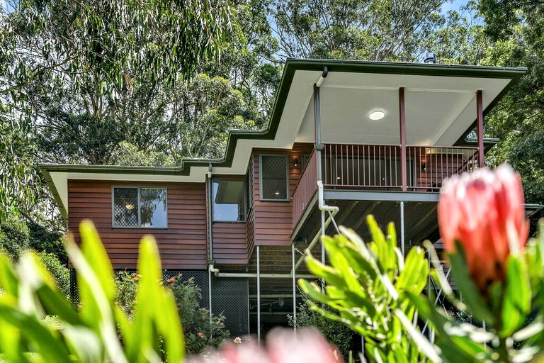 Vacation Rentals (Australia, Ravensbourne, Queensland)