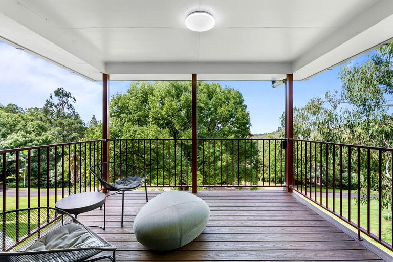 Vacation Rentals (Australia, Ravensbourne, Queensland)