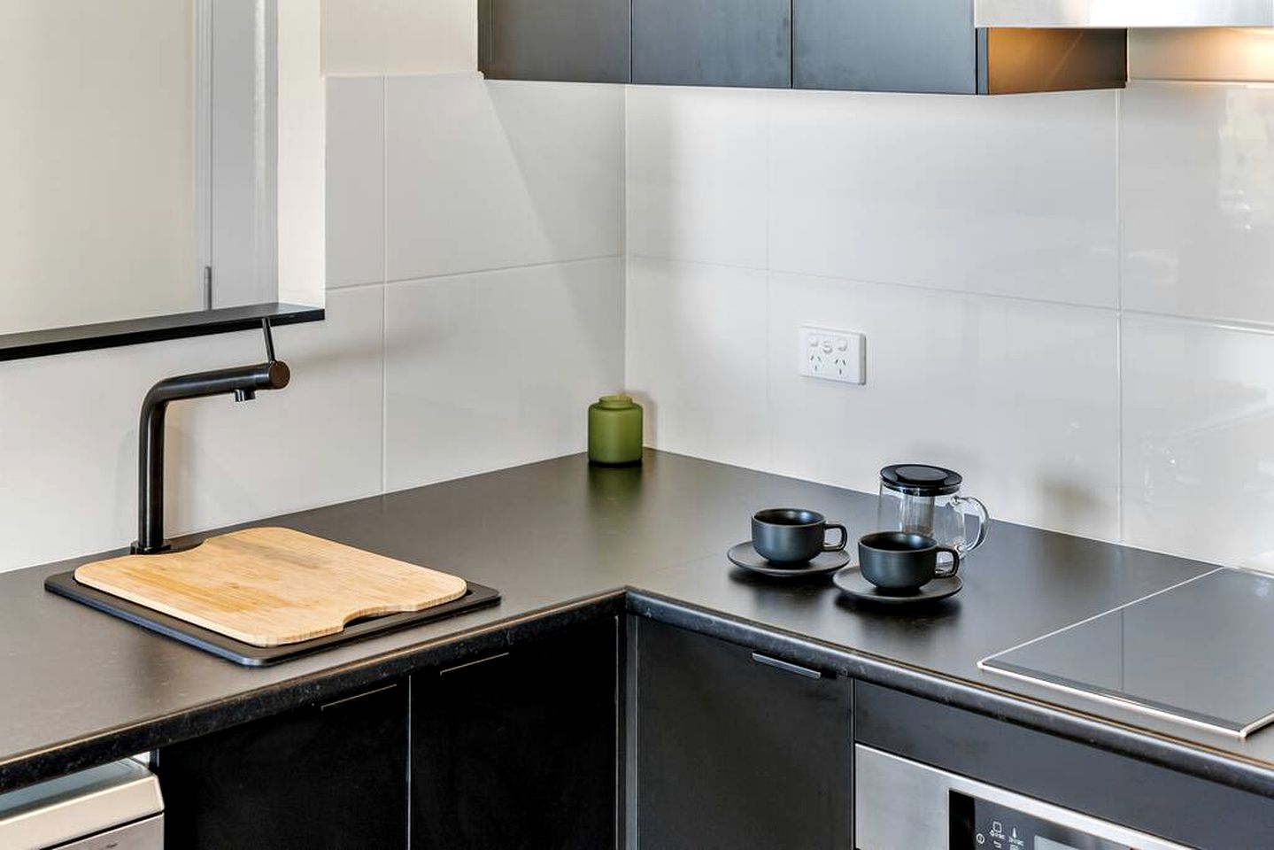 Luxury Cabin Rental for Romantic Getaways to Nature in Queensland, Australia