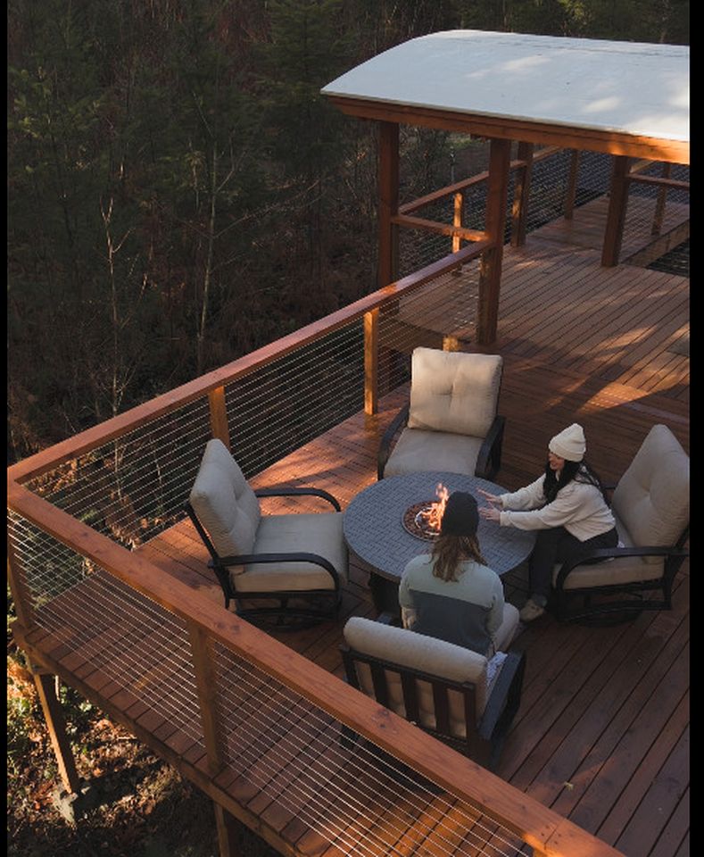 Luxurious Creekside Yurt with Stargazing Dome & Firepit near Carson, Washington