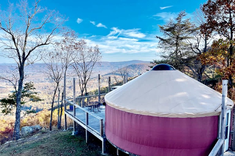 Yurts (United States of America, Rising Fawn, Georgia)