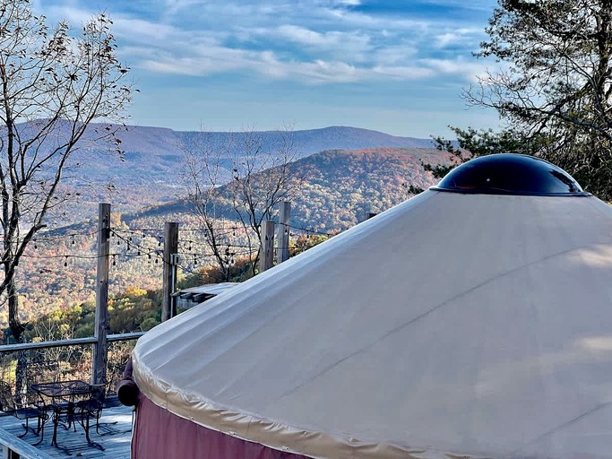 Yurts (United States of America, Rising Fawn, Georgia)