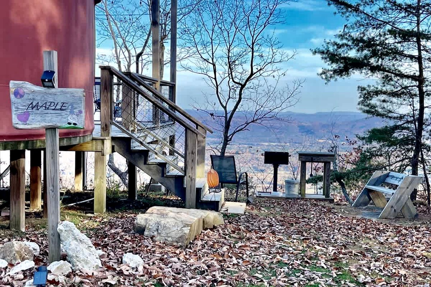 Mountaintop Luxury Yurt Rental for Georgia Glamping