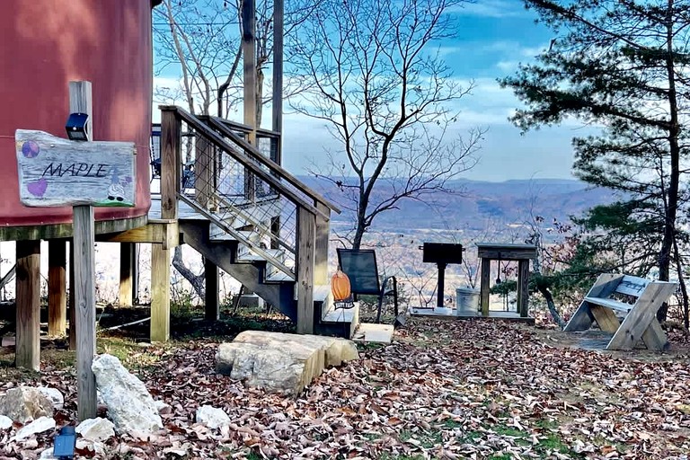 Yurts (United States of America, Rising Fawn, Georgia)