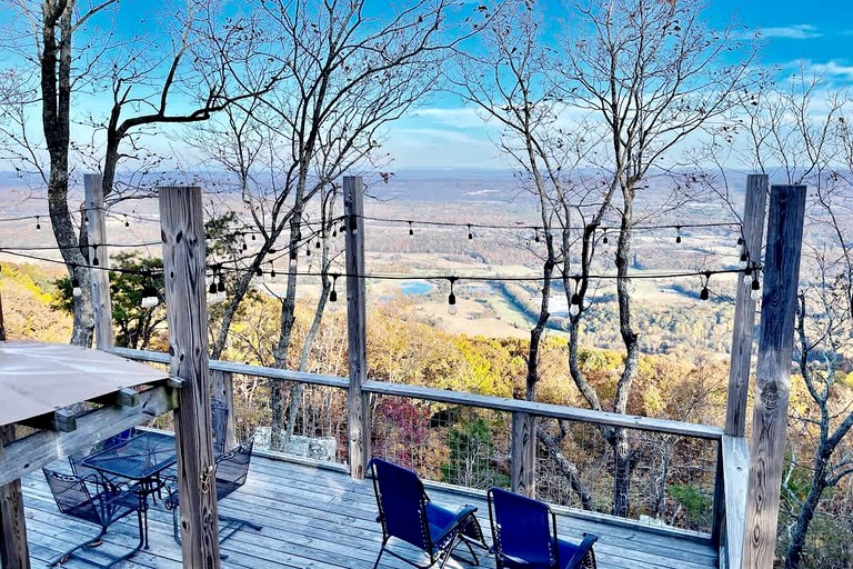 Yurts (United States of America, Rising Fawn, Georgia)