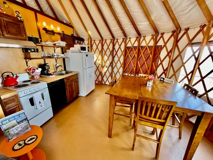 Yurts (United States of America, Rising Fawn, Georgia)