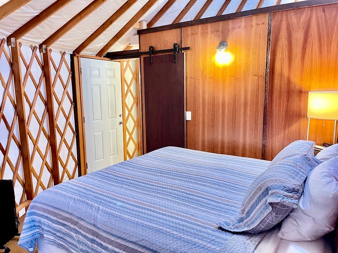 Yurts (United States of America, Rising Fawn, Georgia)