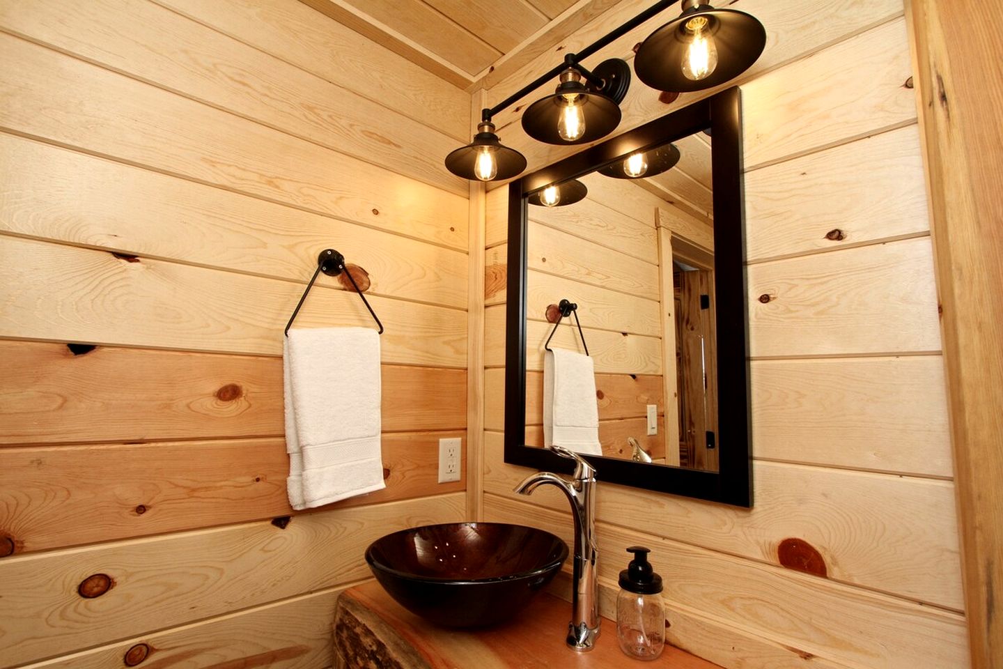 Yurt Rental for Zion Luxury Camping in Utah