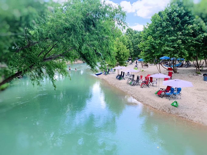Vacation Rentals (United States of America, Kingsbury, Texas)
