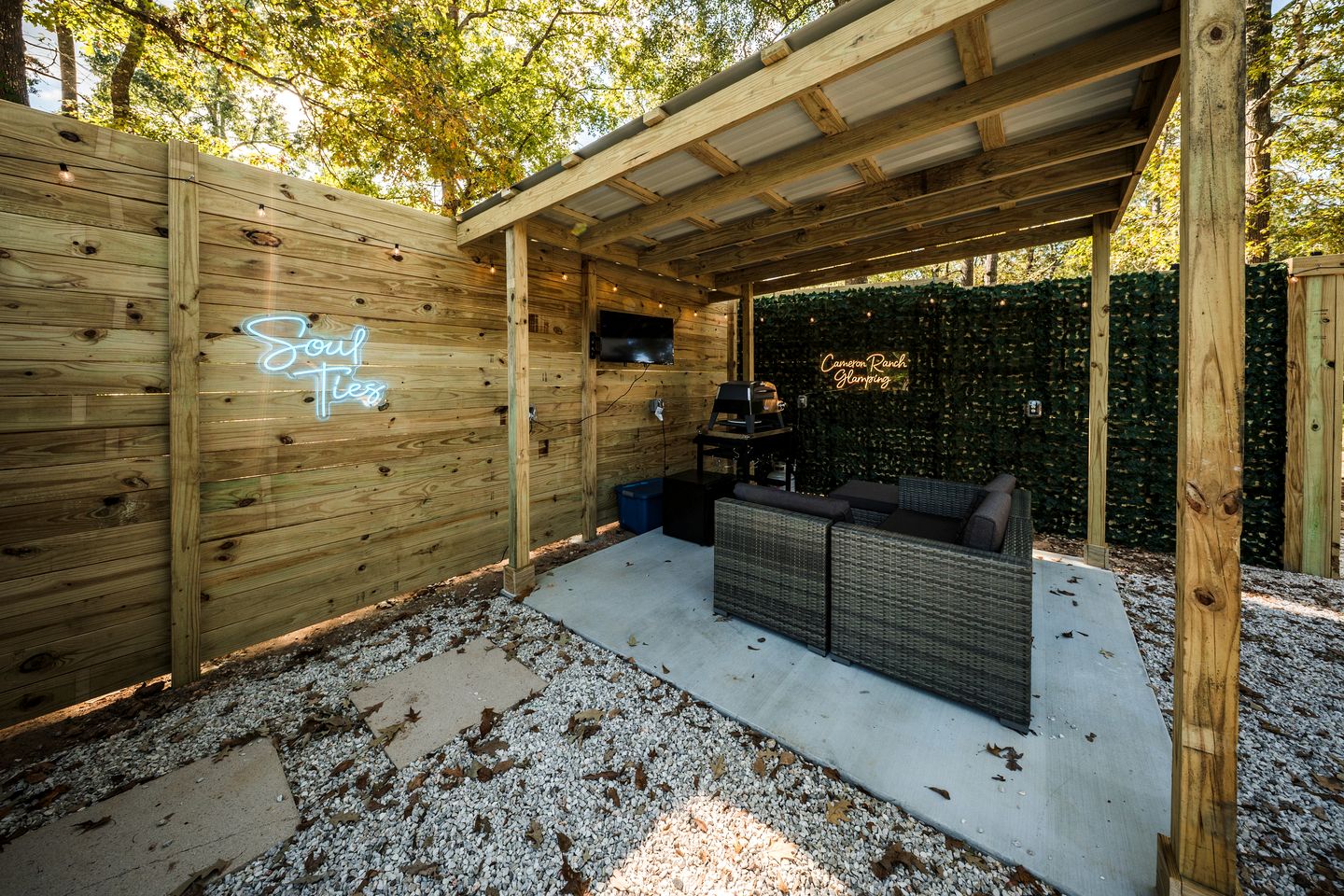 Secluded Tiny Home with Hot Tub, Sauna & Fire Pit near Lake Livingston in Coldspring, Texas