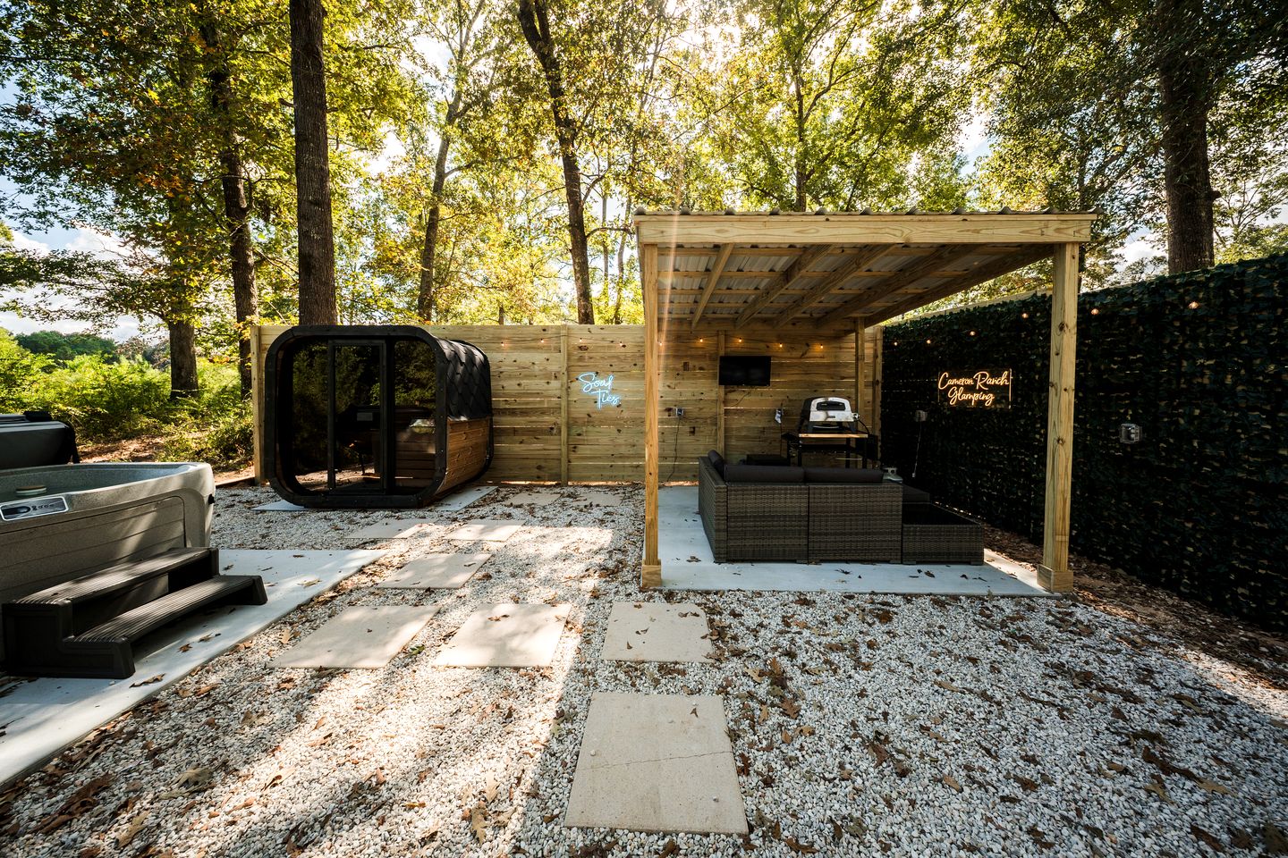 Secluded Tiny Home with Hot Tub, Sauna & Fire Pit near Lake Livingston in Coldspring, Texas