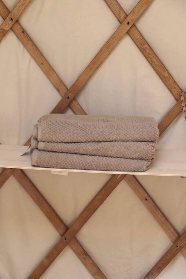 Rustic Eco Yurt Retreat with Solar Power and Forest Trails near Tramuntana Mountains, Mallorca