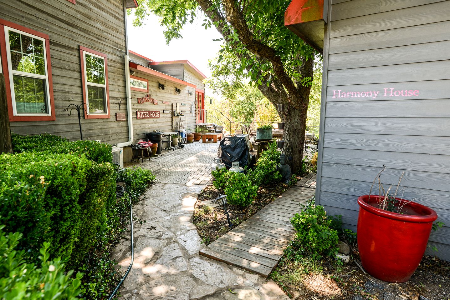 Zen by the River: Pet-Friendly Retreat in Beautiful Bastrop, TX