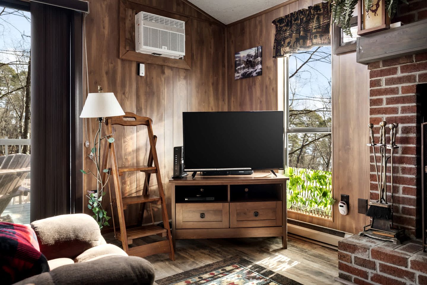 Blissful Zen Cabin Oasis near Cacapon River in West Virginia