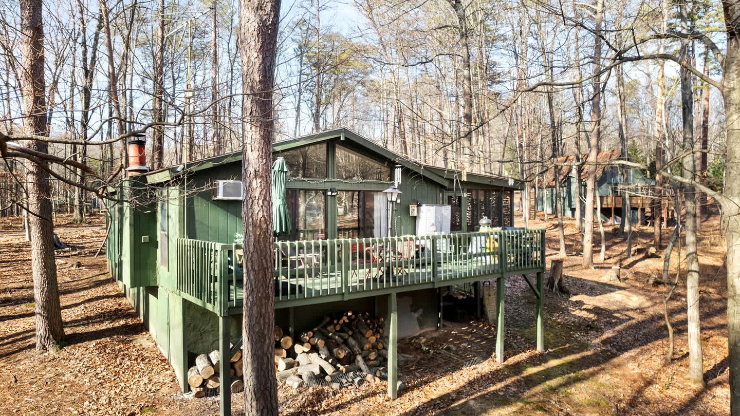 Blissful Zen Cabin Oasis near Cacapon River in West Virginia
