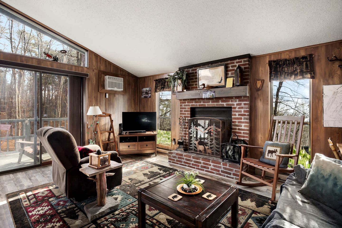Blissful Zen Cabin Oasis near Cacapon River in West Virginia