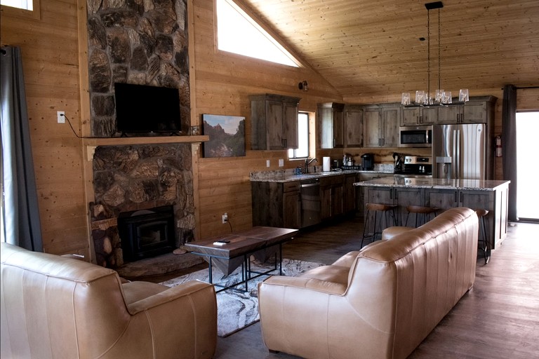 Cabins (United States of America, Orderville, Utah)