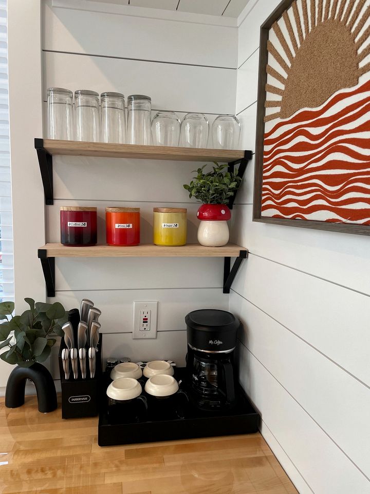 Scenic Desert-Modern Tiny Home with Private Hot Tub Near Zion National Park in Apple Valley, Utah