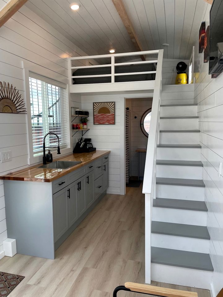 Scenic Desert-Modern Tiny Home with Private Hot Tub Near Zion National Park in Apple Valley, Utah